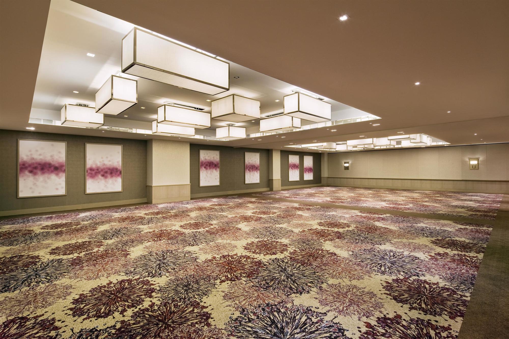 Hotel The Westin New York At Times Square Esterno foto The ballroom at the hotel